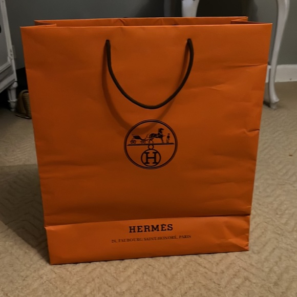 Large authentic Hermes shopping bag - Picture 2 of 3